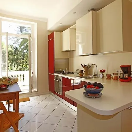 Palmeraie - Magnifique D'epoque Avec Vue 4 Personnes Avec Terrasse Le Port Apartament *