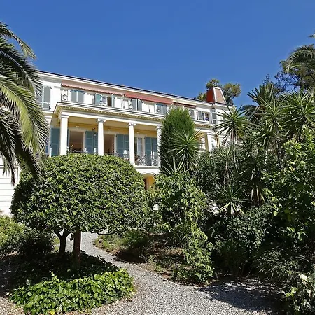 Palmeraie - Magnifique D'epoque Avec Vue 4 Personnes Avec Terrasse Le Port Apartman *